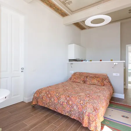 Paradiso Apartment *